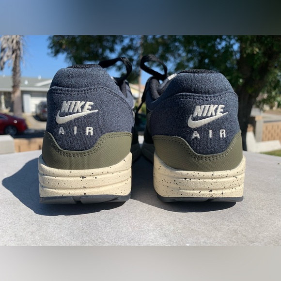 Nike Air Max 1 ‘Medium Olive’ AO1021-200 - Picture 6 of 13
